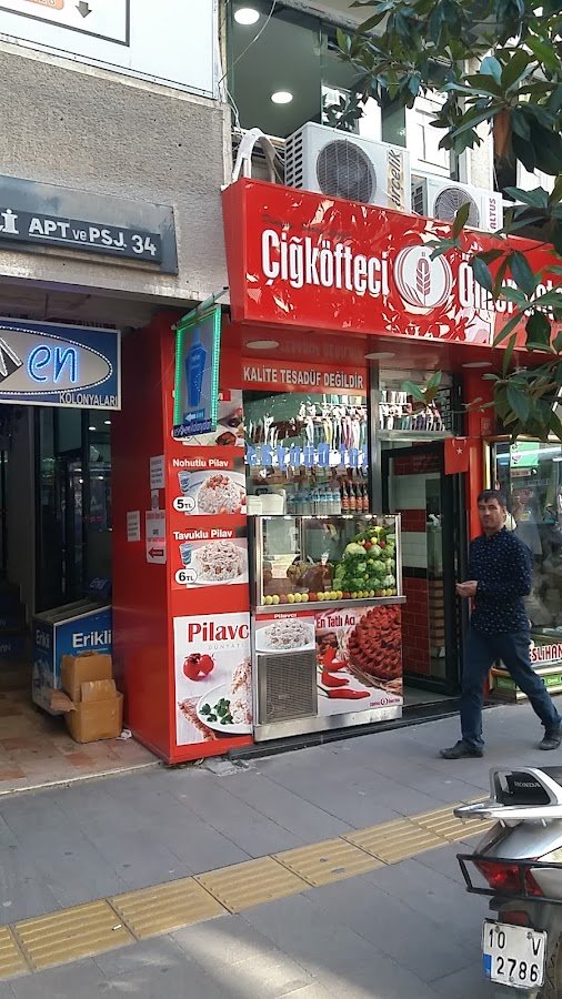 Meşhur Adıyaman Çiğ Köftecisi Ömer Usta