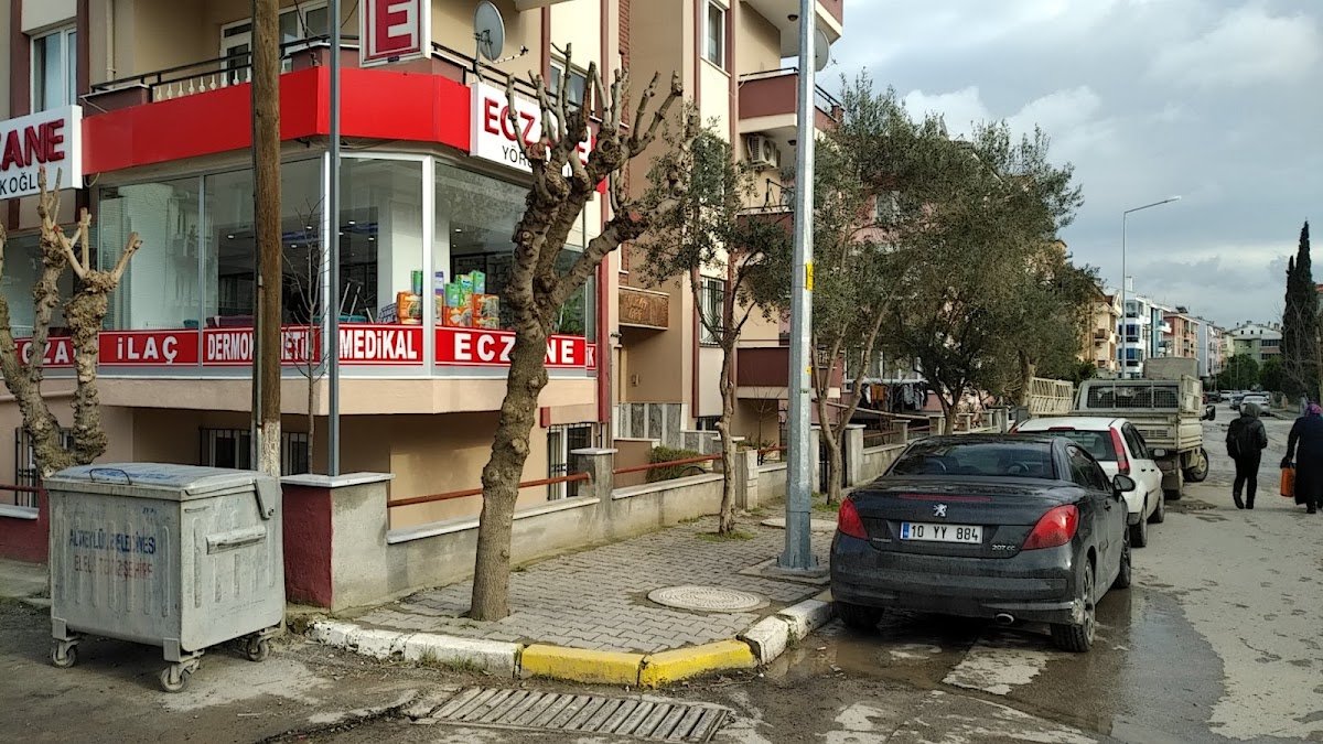Yörükoğlu Eczanesi