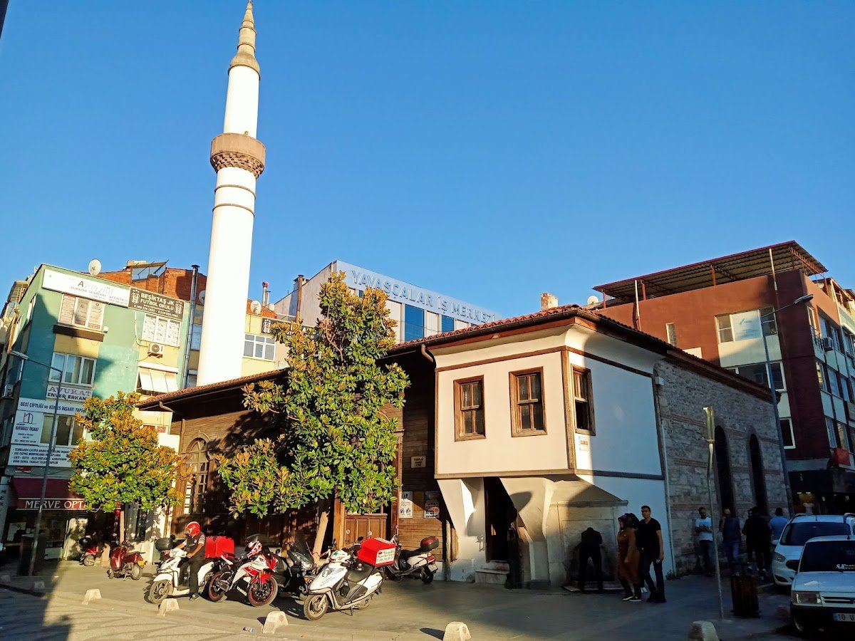 Yeşilli Cami