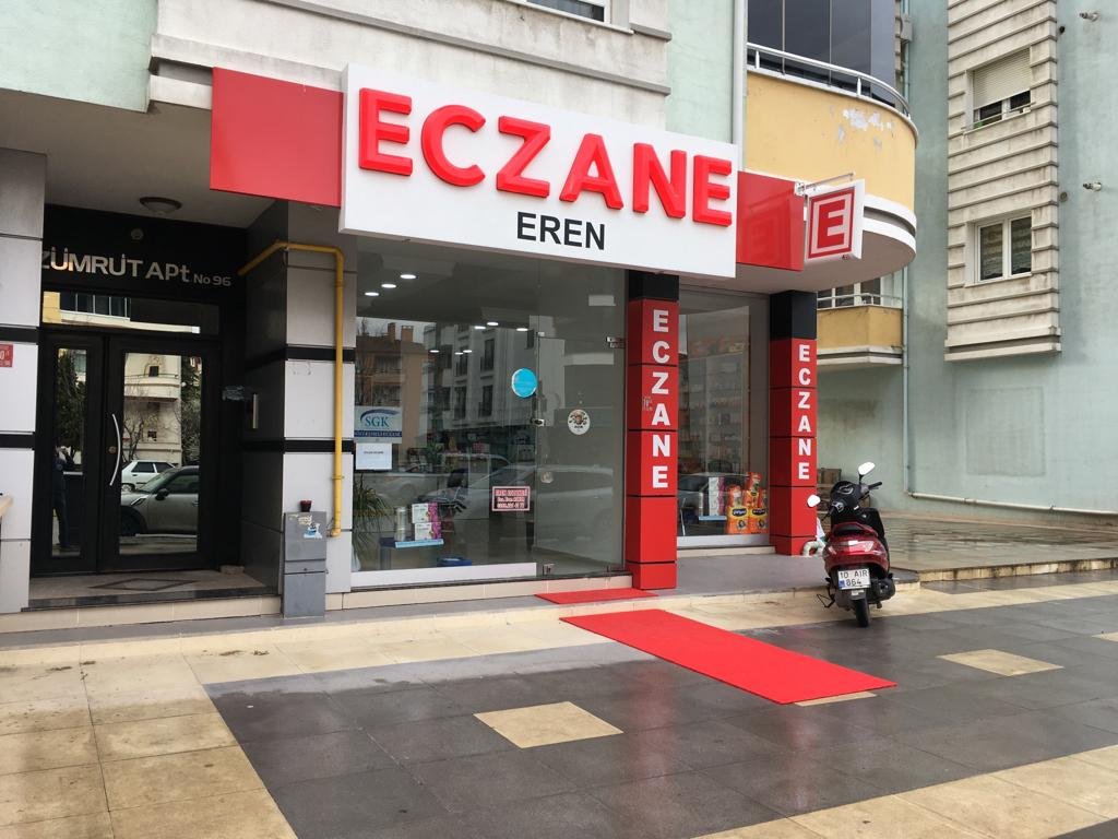 Eren Eczanesi