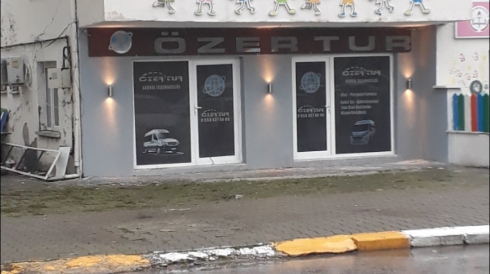 Özer Tur
