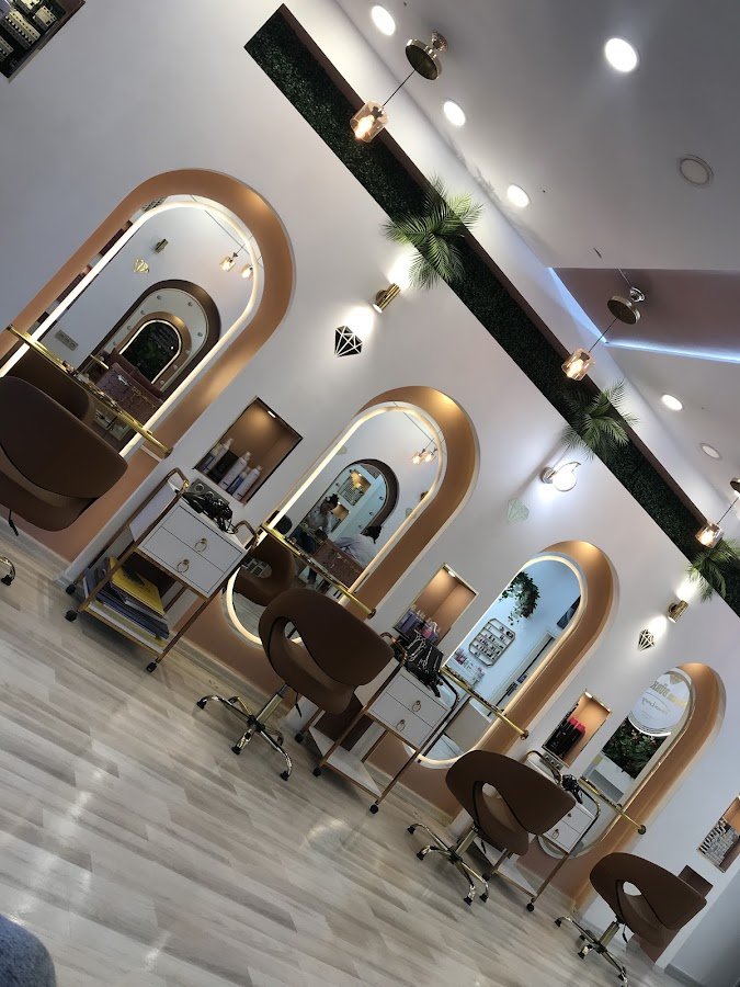 Nazim Bürker Salon