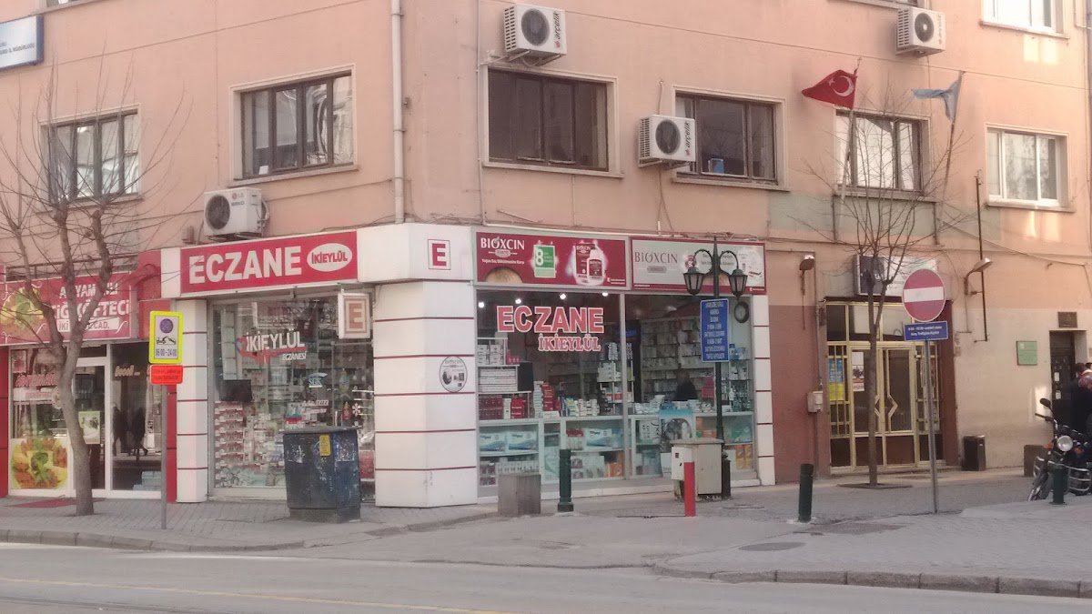 İki Eylül Eczanesi
