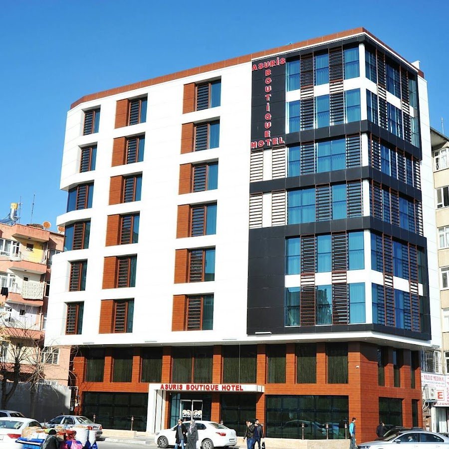 Asuris Hotel