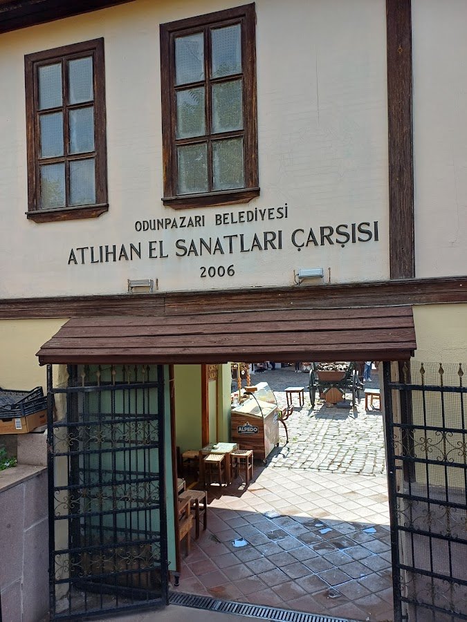 Odunpazarı Belediyesi Atlıhan El Sanatları Çarşısı
