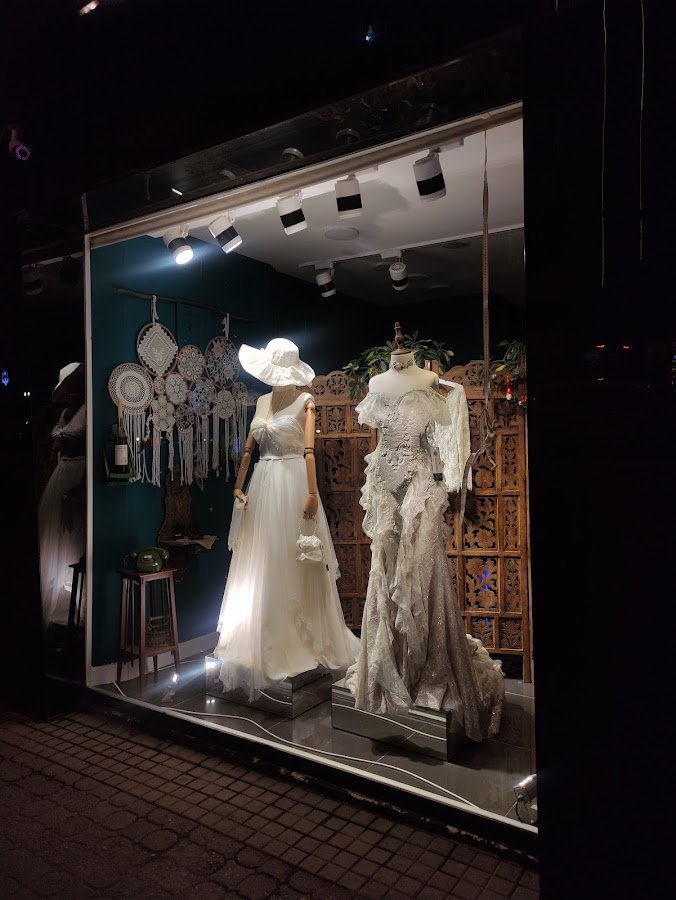 Münevver Karayel Moda Tasarım