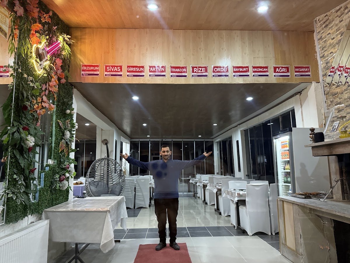 Has Usta'nın Yeri Çağ Kebab & Kahvaltı Salonu