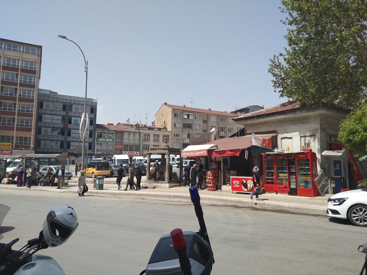 Hozat Garajı