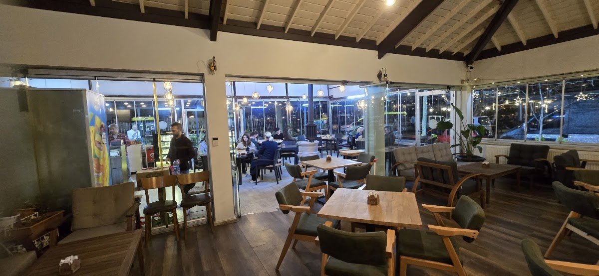 Waggon Cafe