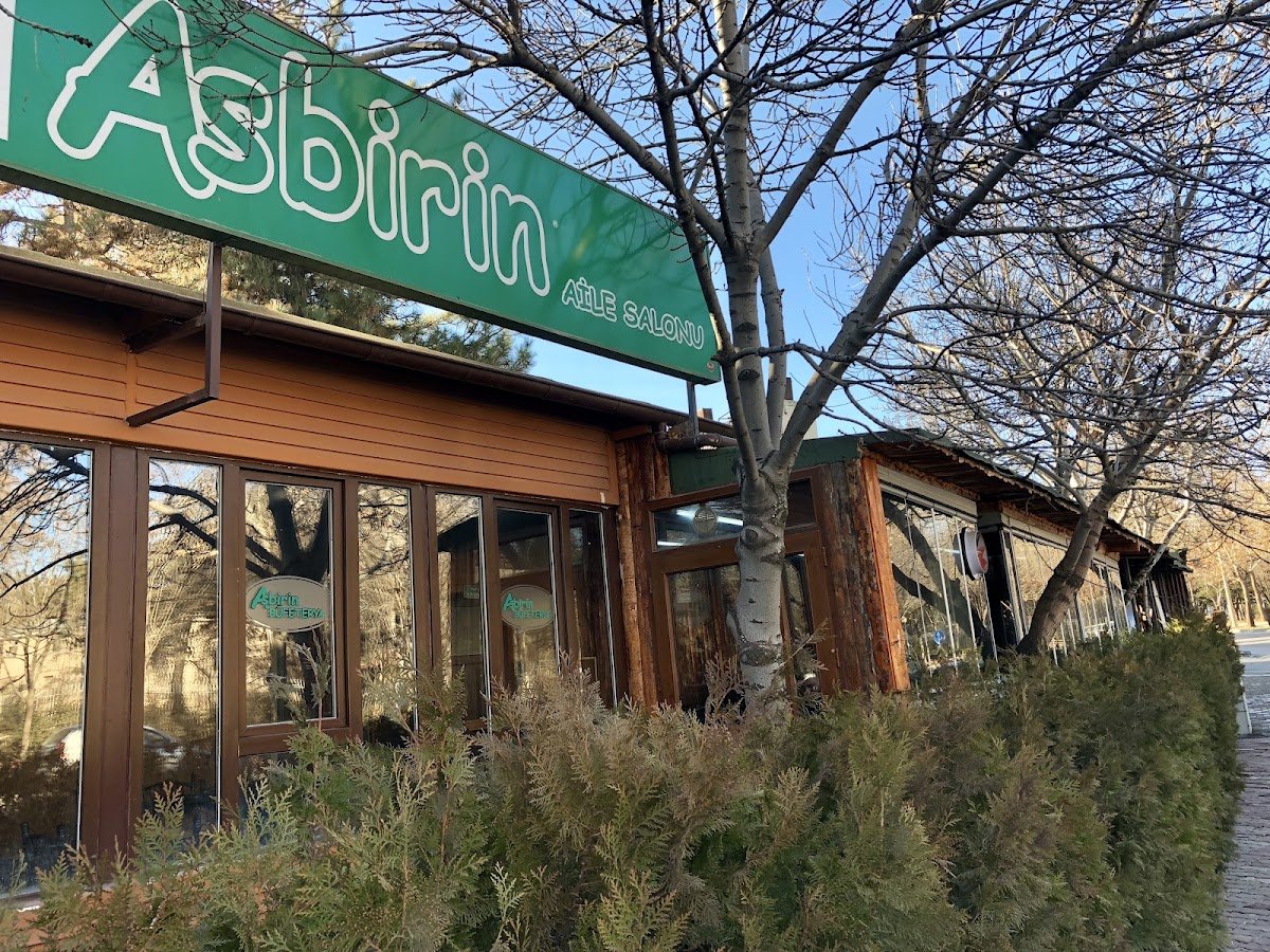 Asbirin Cafe ve Çaybahçesi