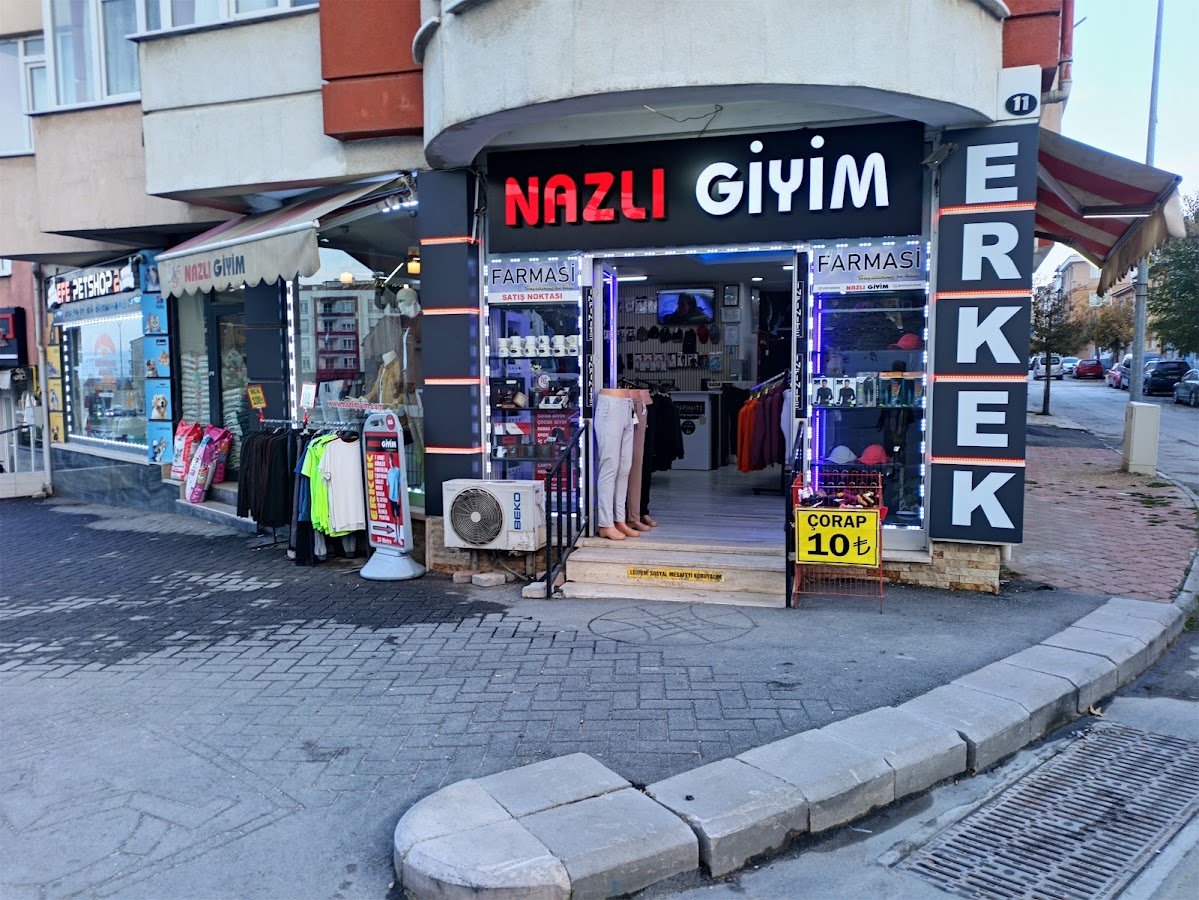 Nazlı Giyim