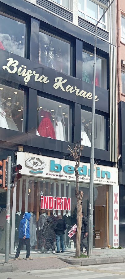 Büşra Karaer Moda Evi
