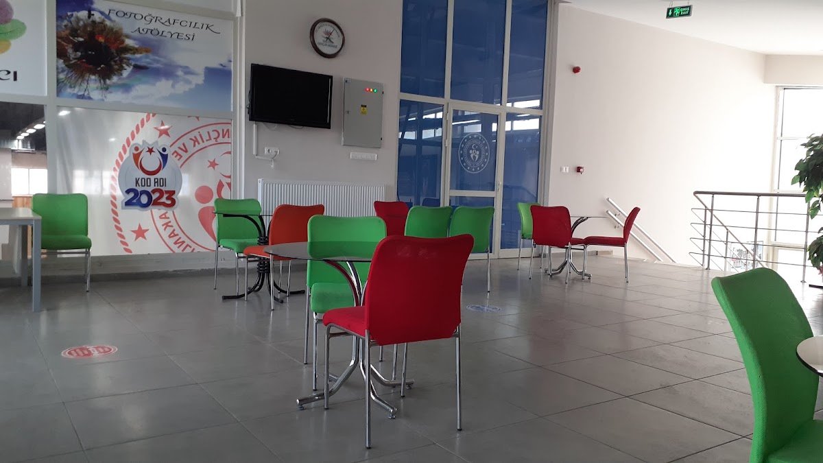 Yakutiye Gençlik Merkezi