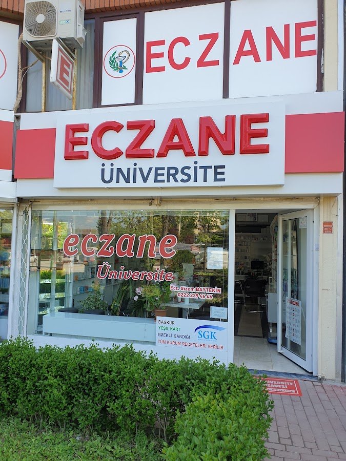 Üniversite Eczanesi