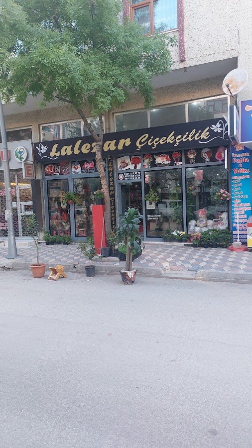Lalezar Çiçekçilik ve Organizasyon Çikolata