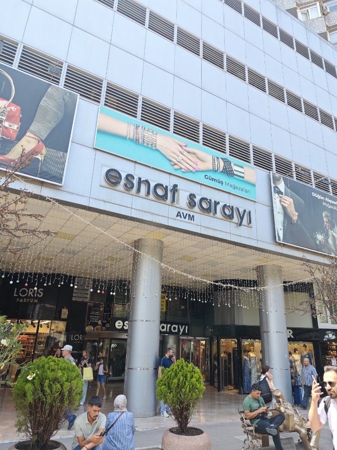 Esnaf Sarayı