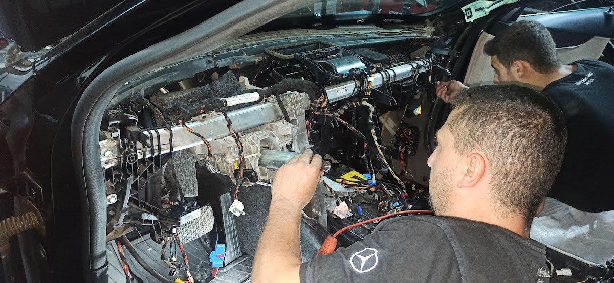 Mercedes-Benz Otomobil Özel Servis Amg Garaj