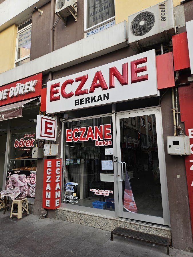 Berkan Eczanesi