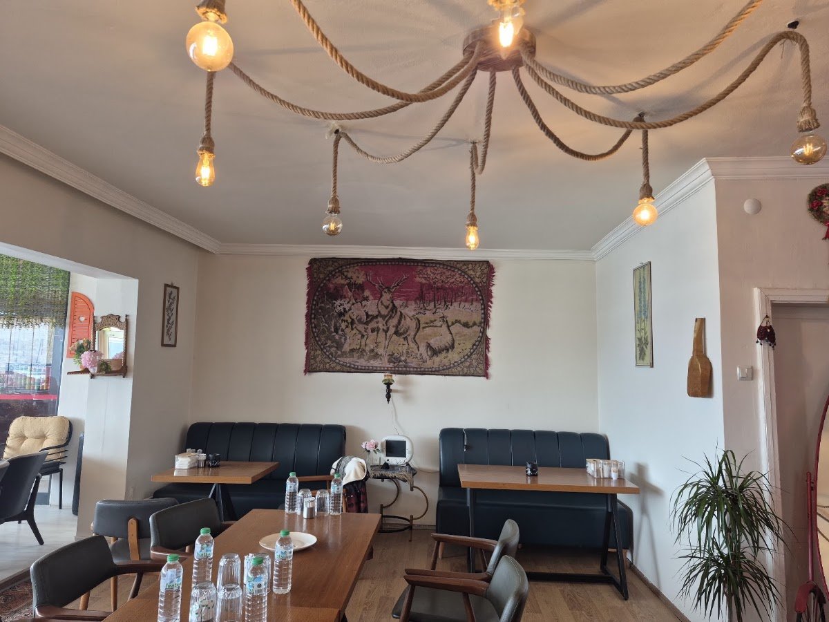 Elif Garden | Kafe&Restaurant | Yüzme Havuzu | Düğün Salonu