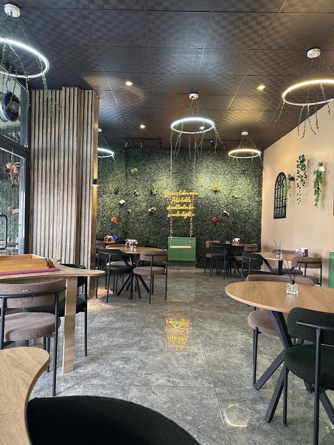Ef Garden Coffee