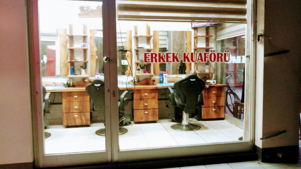 Ayna Erkek Kuaförü