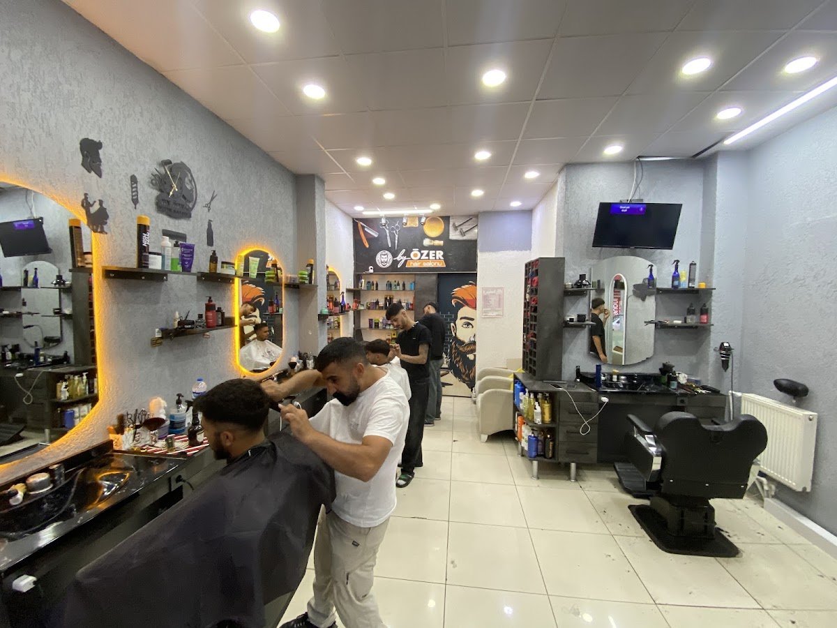 By Özer Hair Salonu