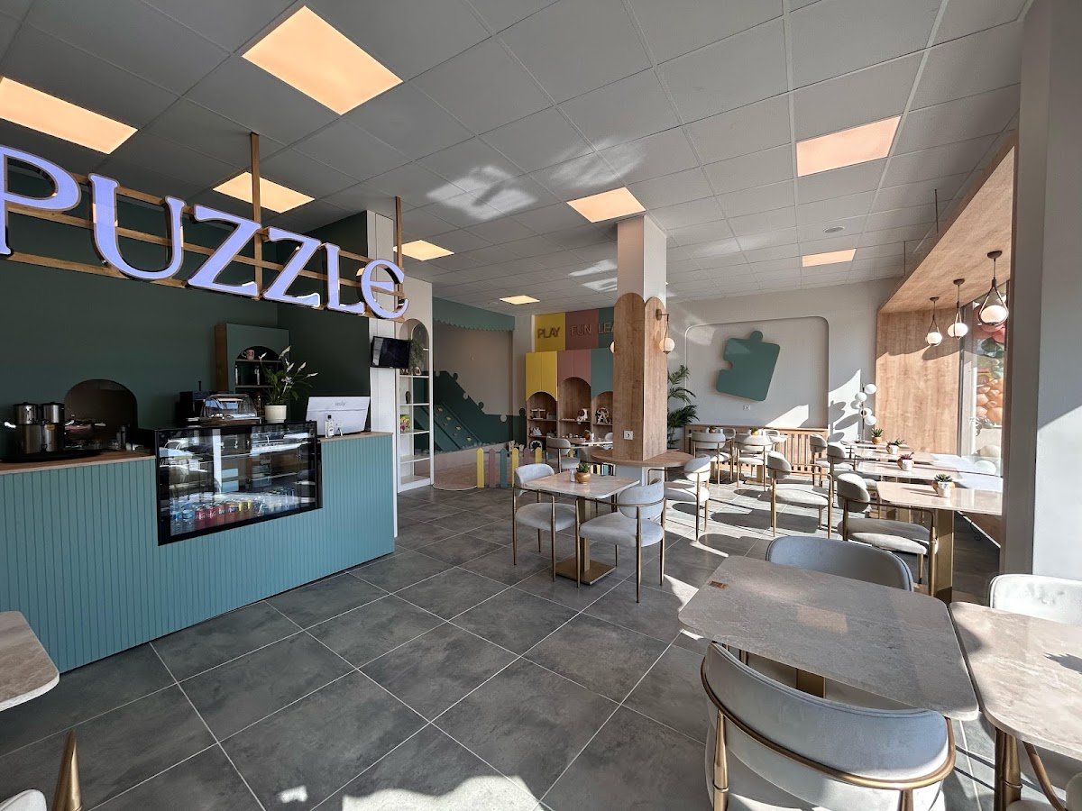 Puzzle Kids Parents Cafe
