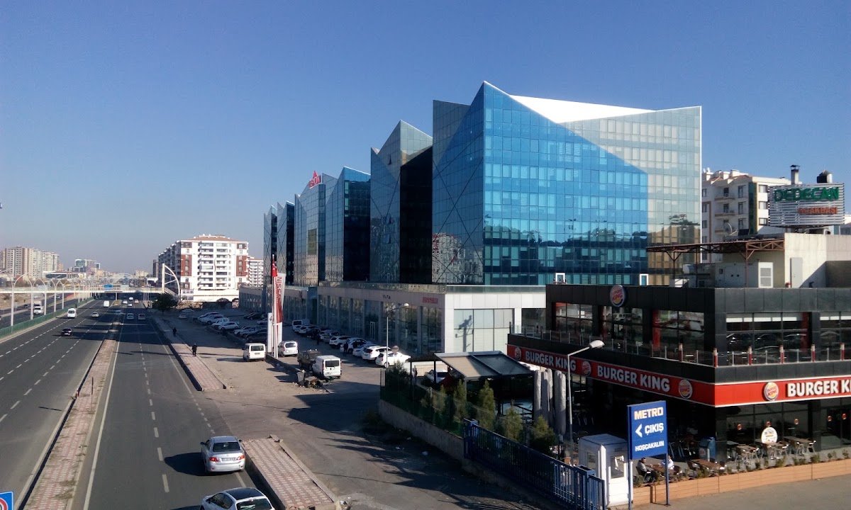Mega Plaza
