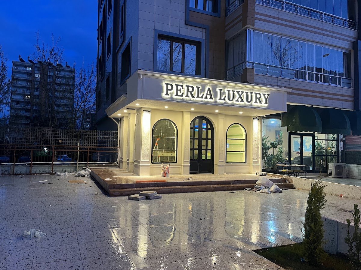 Perla Luxury
