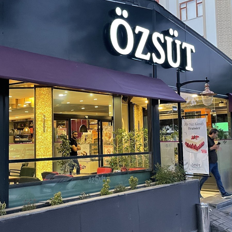 Özsüt