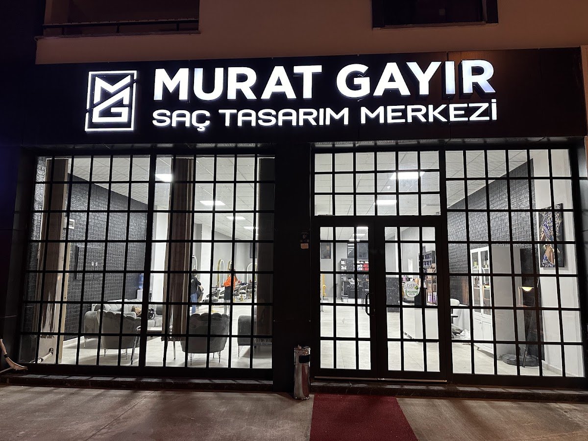 Murat Gayır Saç Tasarım Merkezi Bayan Kuaförü