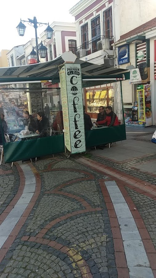 Arslanzade Kurabiyeci Dede Saraçlar Şubesi