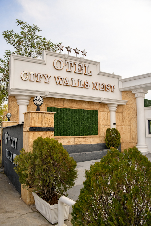 The City Walls Suit Otel