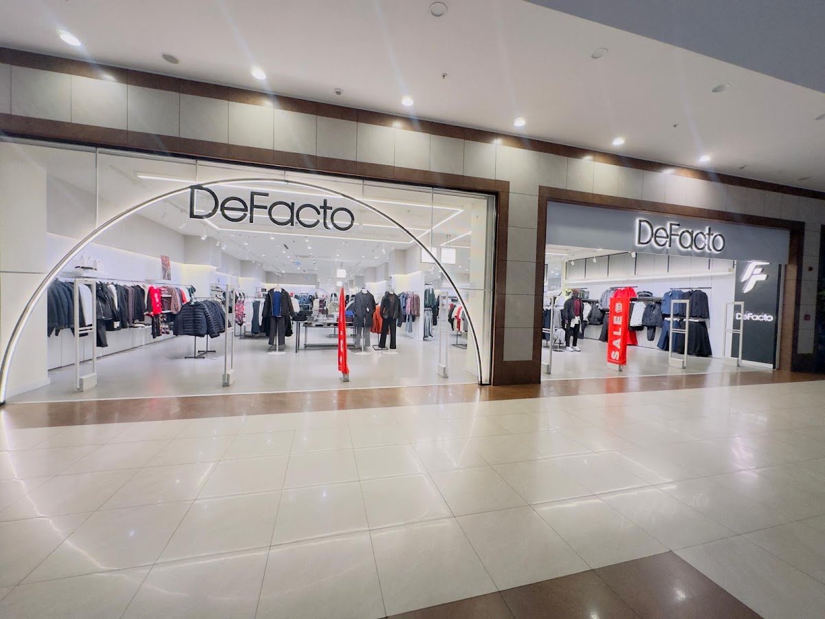 Defacto