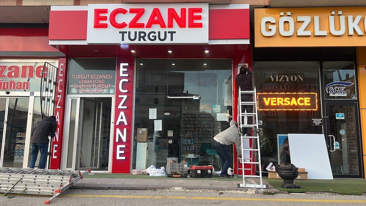 Turgut Eczanesi