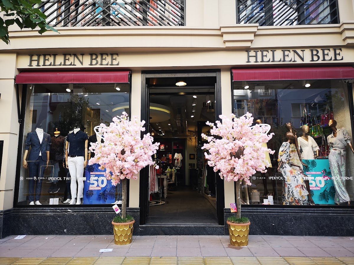 Helen Bee