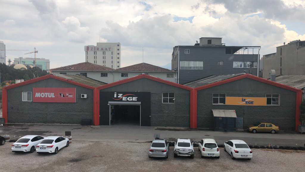 İz Ege Otomotiv - İzmir Özel Oto Servis - Kaporta - Onarım - Bakım