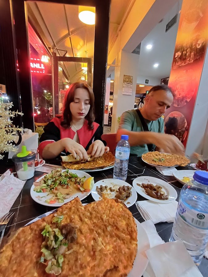 Çıtır Lahmacun Kafeler Caddesi