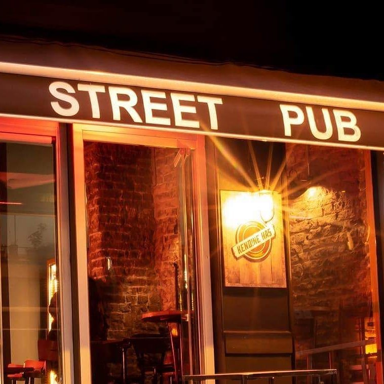 Street Pub