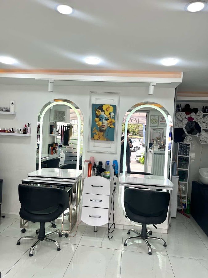 Saloon Florya