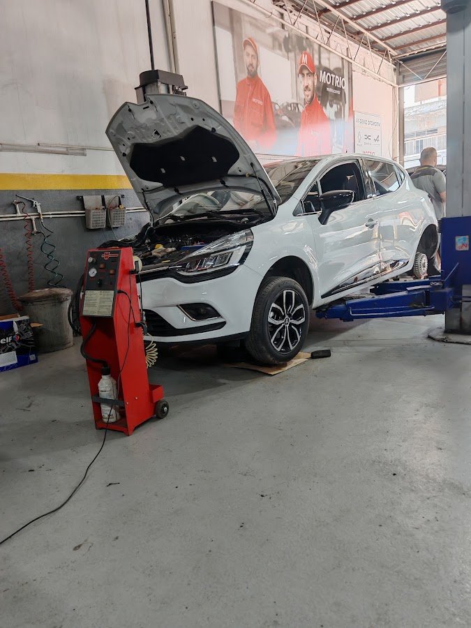 Motrio Servis Ay-Deniz Özel Renault Servisi