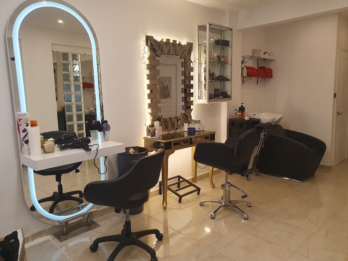 Kenan Kuaför ve Güzellik Salonu (Bay / Bayan / Solarium)
