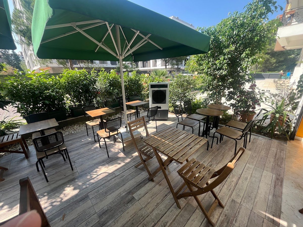 The Leaf Coffee Shop