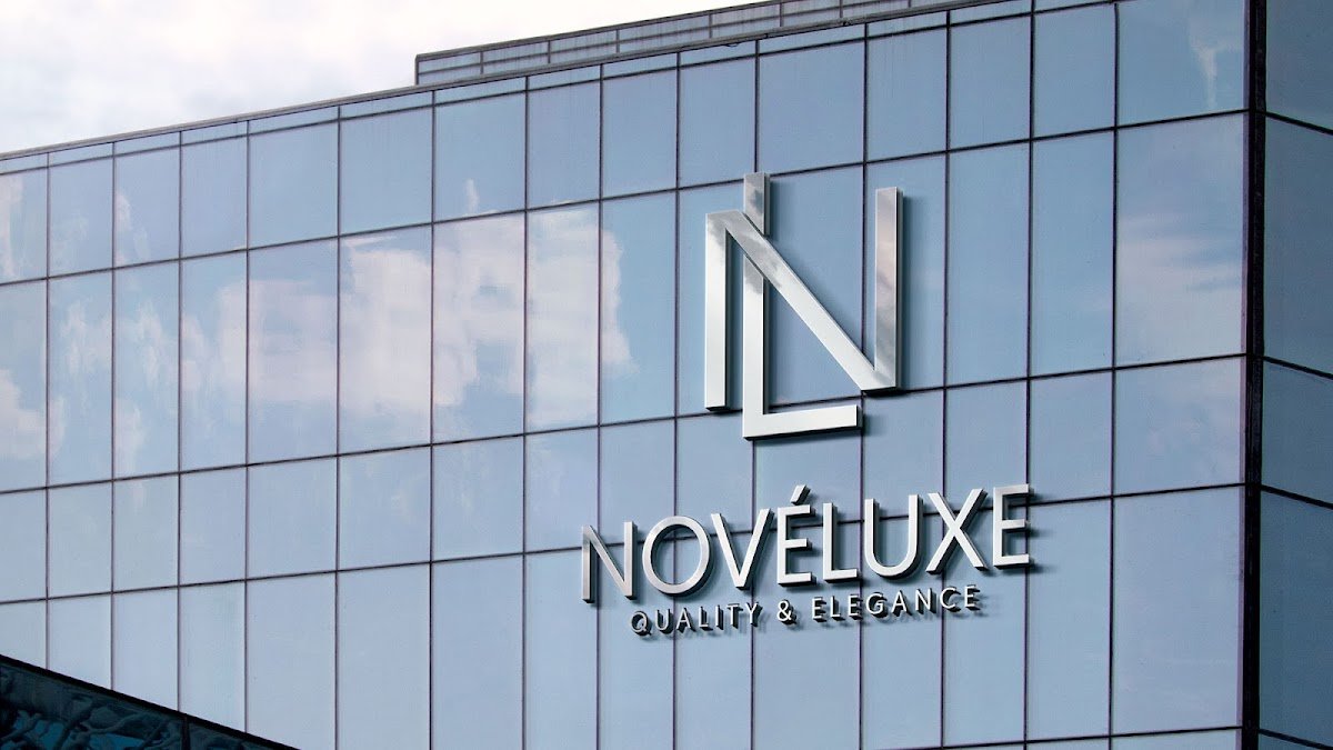 Noveluxe