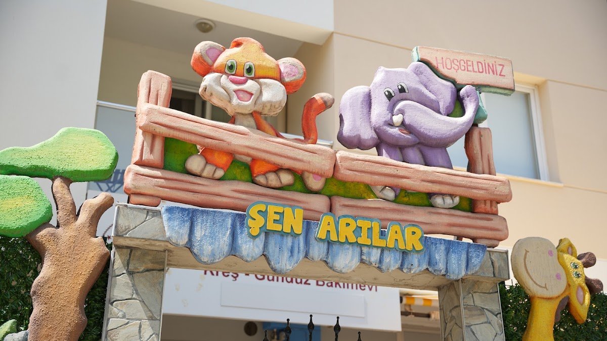 Özel Şen Arılar Kreş Anaokulu (0-6 Yaş)