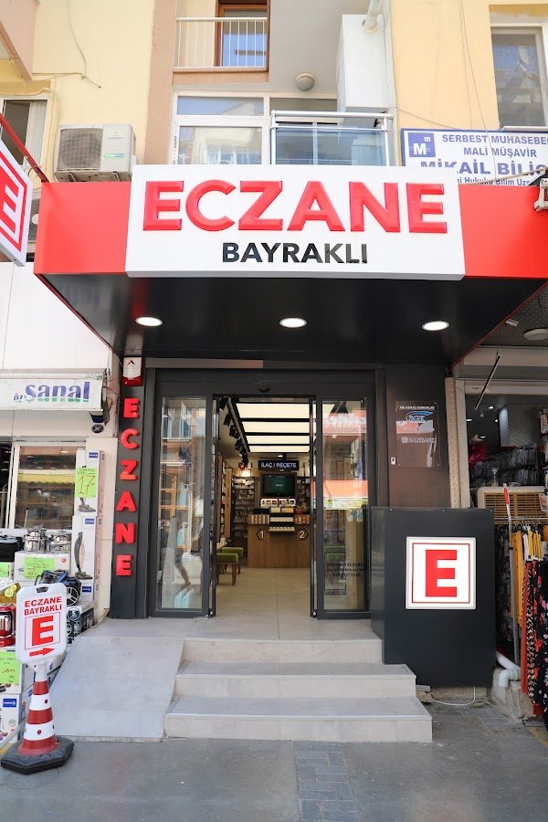 Eczane Bayraklı