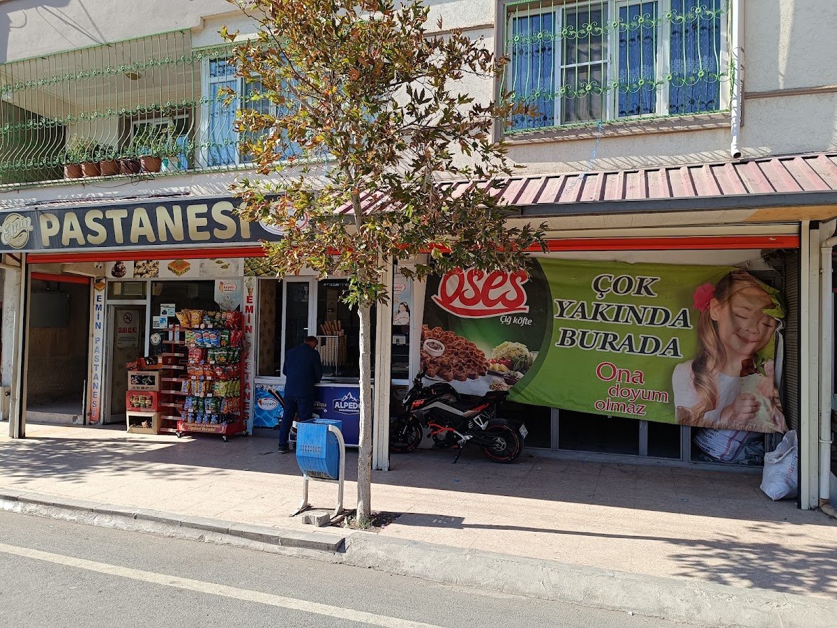 Emin Pastanesi