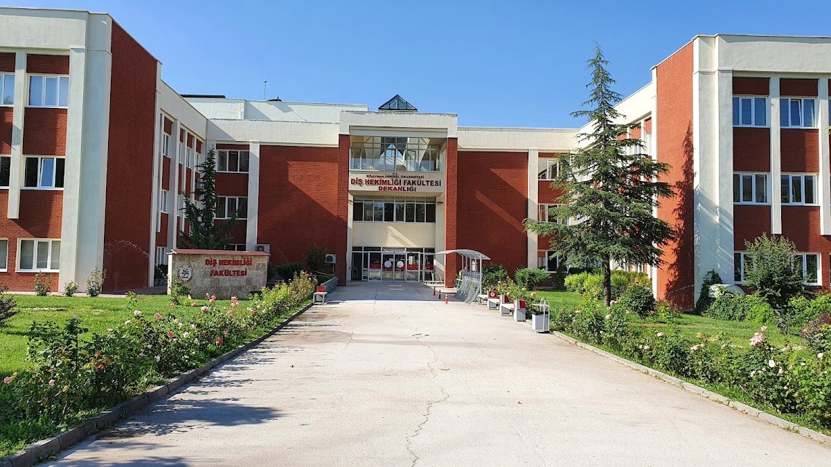 Süleyman Demirel Üniversitesi Diş Hekimliği Fakültesi