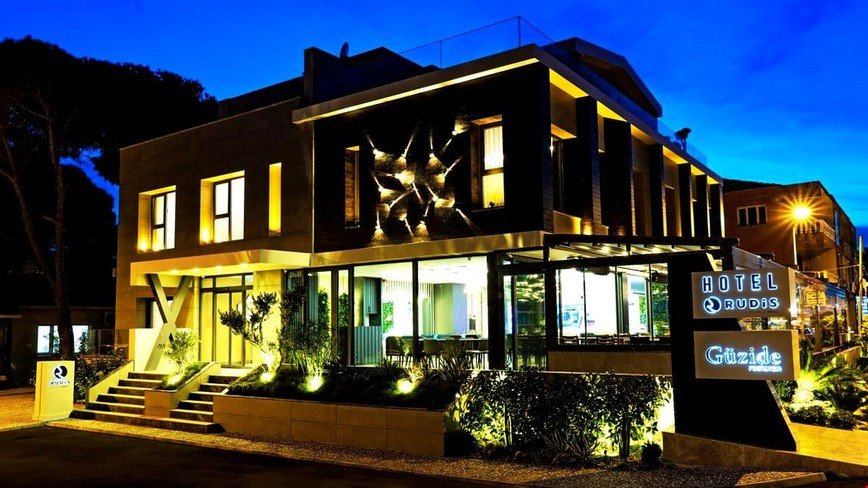 Rudis Hotel