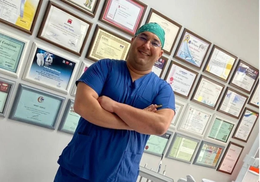 Dr Mert Akbaş Diş Kliniği-1 Çene Cerrahisi Zigomatik İmplant - Maxıllofacıal Surgery - Dentist - Zahnarzt- Стоматолог